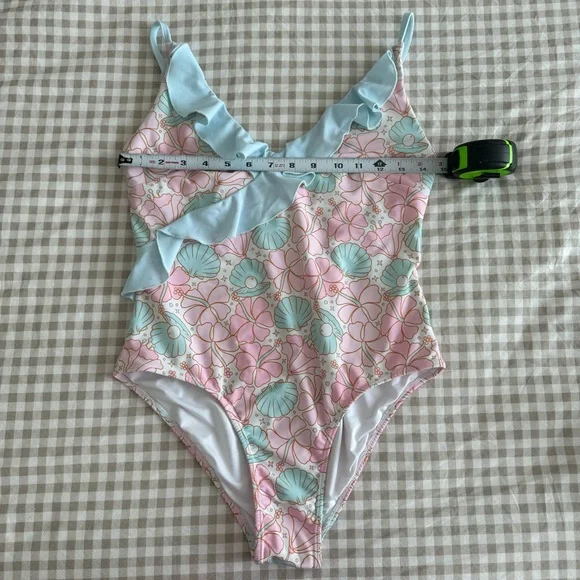 Caden Land family matching swimwear set - Picture 10 of 17